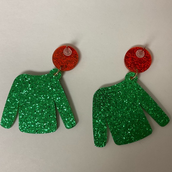 ❤️Christmas Sweater Earrings💚 - Picture 4 of 5